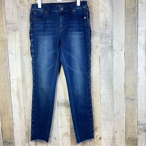 Romeo + Juliet Couture Size Medium Raw Hem Dark Blue Denim Wash Jeans 5 …